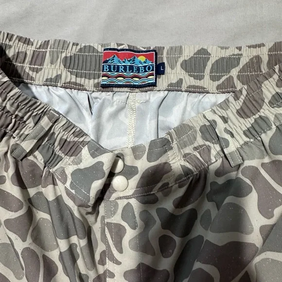 BURLEBO Tan and Gray Camouflage Shorts - Picture 2 of 4